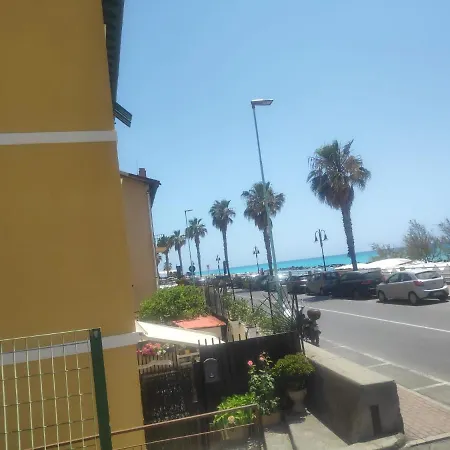 Tuffonelblu * Ventimiglia
